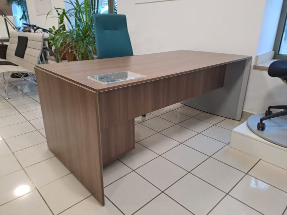 Outlet CEO vezetői irodabútor - Image 2
